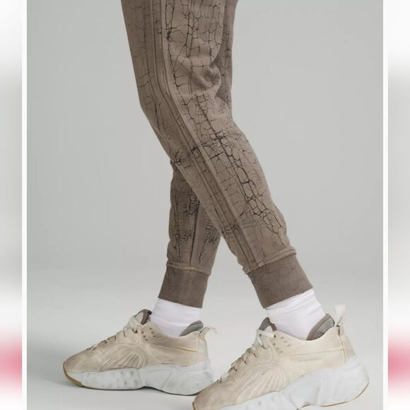 Lululemon Warn Down Jogger Sweatpants Track Pants Gray Thread Dye Rover Black 4 - Picture 4 of 10